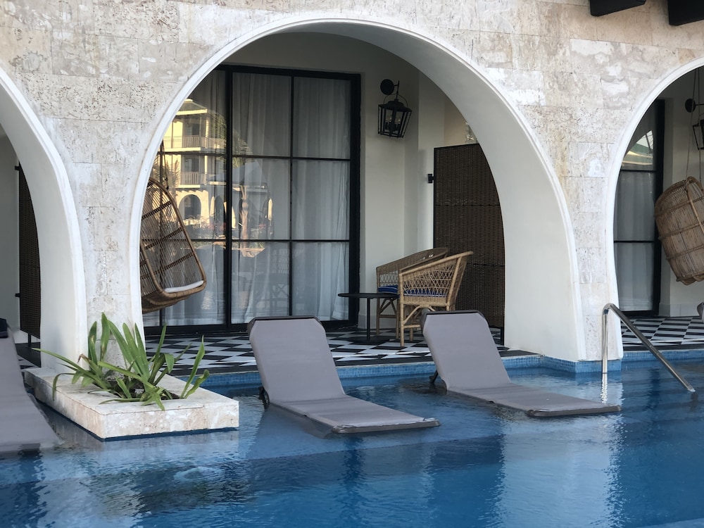 Ocean El Faro Resort - All Inclusive — Swimming pool in Uvero Alto, La Altagracia