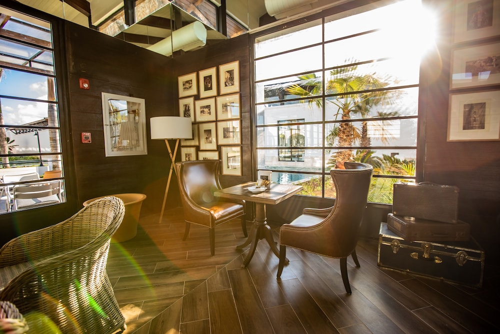 Ocean El Faro Resort - All Inclusive — Restaurant & bars in Uvero Alto, La Altagracia