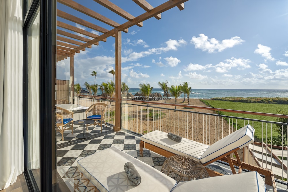Ocean El Faro Resort - All Inclusive — Beach in Uvero Alto, La Altagracia