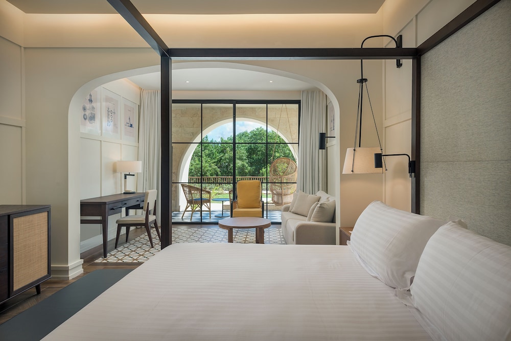 Ocean El Faro Resort - All Inclusive — Hotel rooms in Uvero Alto, La Altagracia