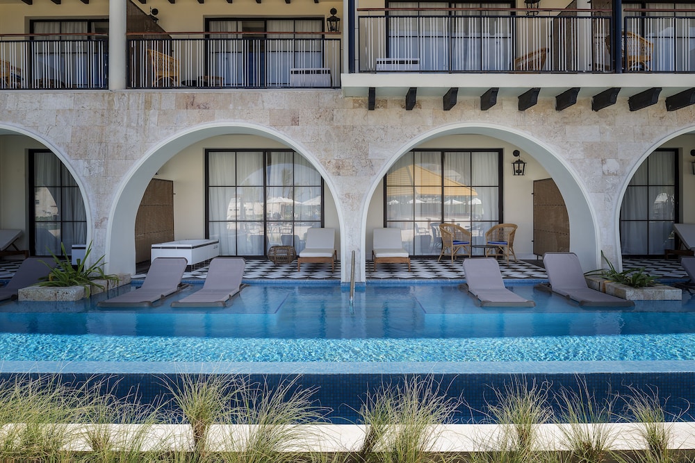 Ocean El Faro Resort - All Inclusive — Swimming pool in Uvero Alto, La Altagracia