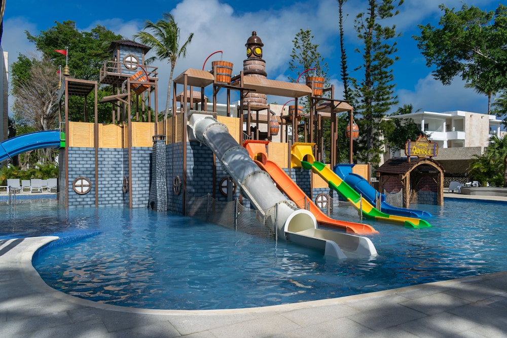 Princess Family Club Bavaro - All Inclusive — Swimming pool in Bavaro, La Altagracia