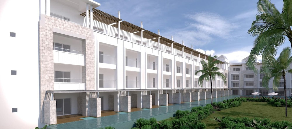 Princess Family Club Bavaro - All Inclusive — Hotel building in Bavaro, La Altagracia