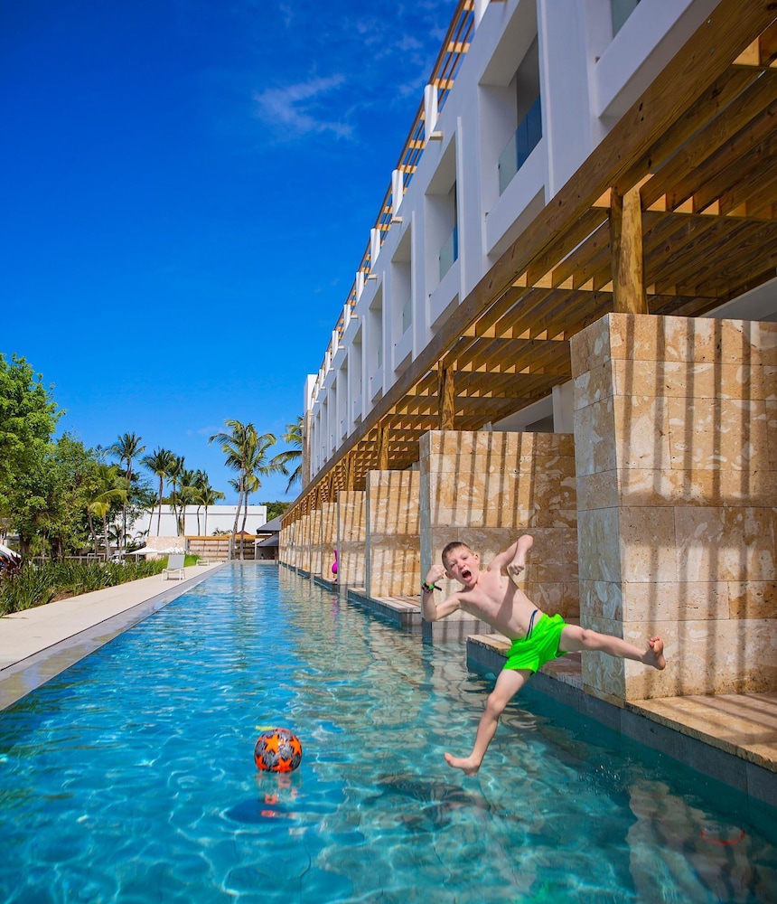 Princess Family Club Bavaro - All Inclusive — Swimming pool in Bavaro, La Altagracia