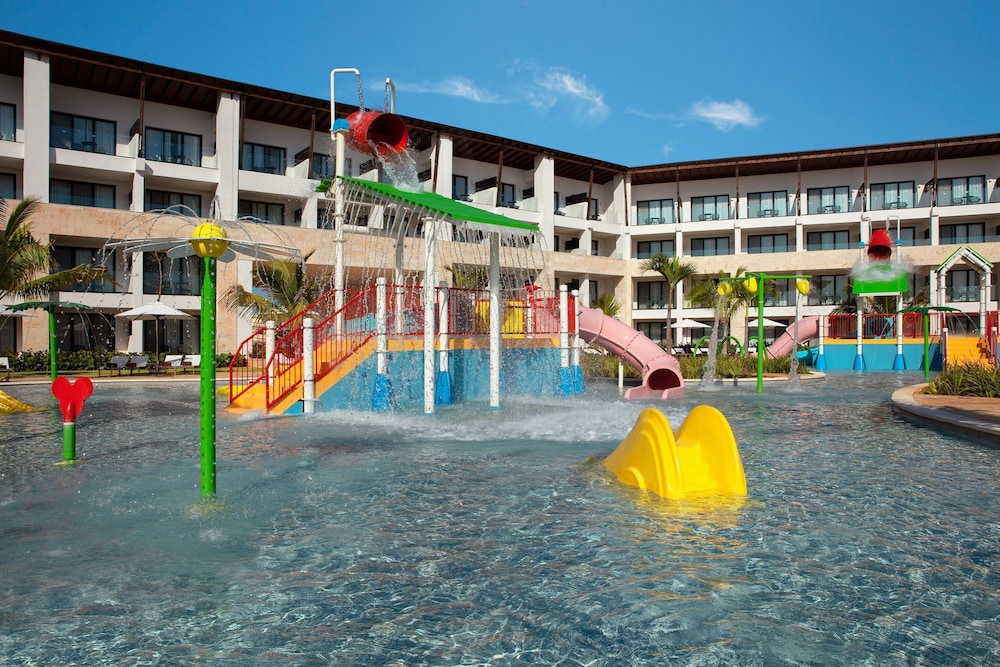 Dreams Macao Beach Punta Cana - All Inclusive — Attractions for children in El Macao, La Altagracia