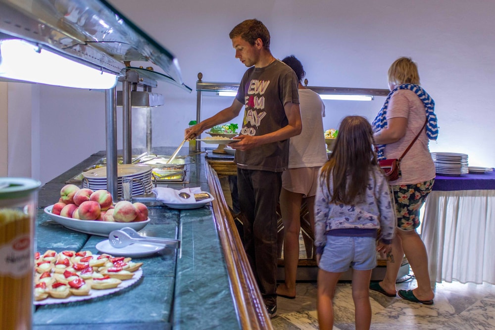 Hotel Dreams Beach — Restaurant & bars in Sousse, Sousse