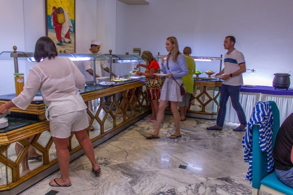 Hotel Dreams Beach — Restaurant & bars in Sousse, Sousse