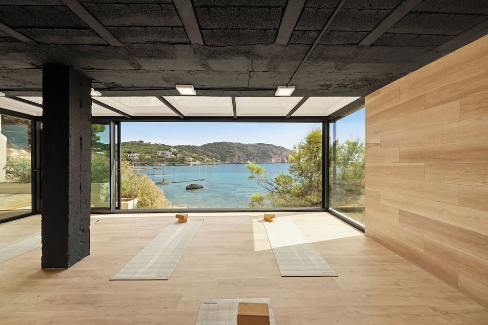 Bahía Suites Camp De Mar — Sports & recreation in Andratx, Balearic Islands