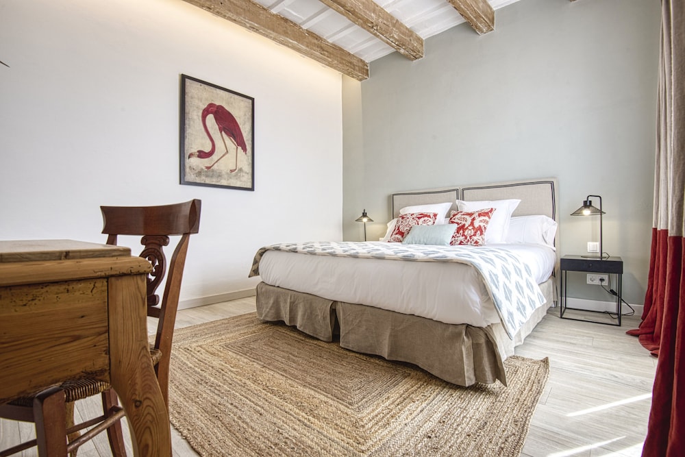 Can Albertí 1740 Hotel Boutique — Hotel rooms in Mahon, Balearic Islands