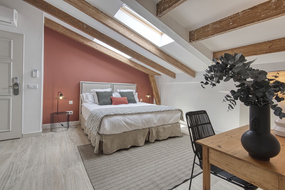 Can Albertí 1740 Hotel Boutique — Hotel rooms in Mahon, Balearic Islands
