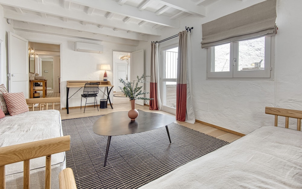 Can Albertí 1740 Hotel Boutique — Hotel rooms in Mahon, Balearic Islands