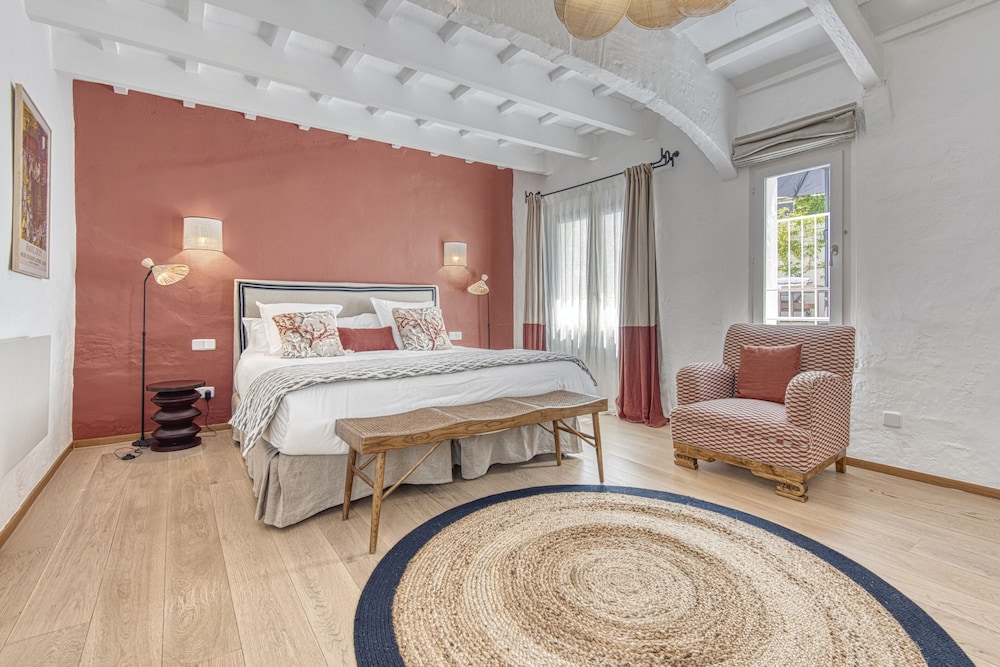 Can Albertí 1740 Hotel Boutique — Hotel rooms in Mahon, Balearic Islands