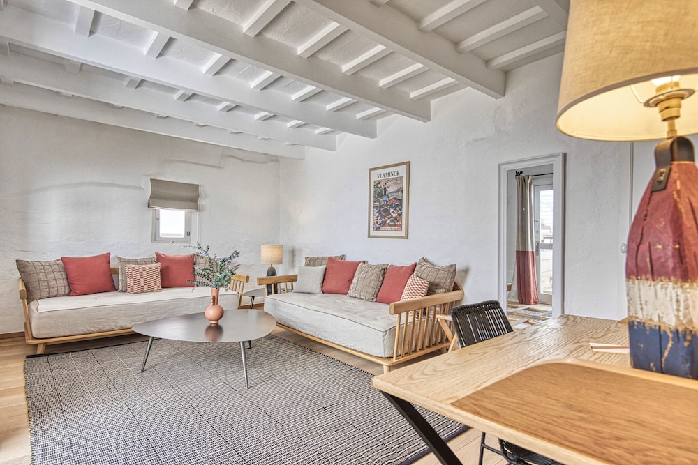 Can Albertí 1740 Hotel Boutique — Hotel rooms in Mahon, Balearic Islands