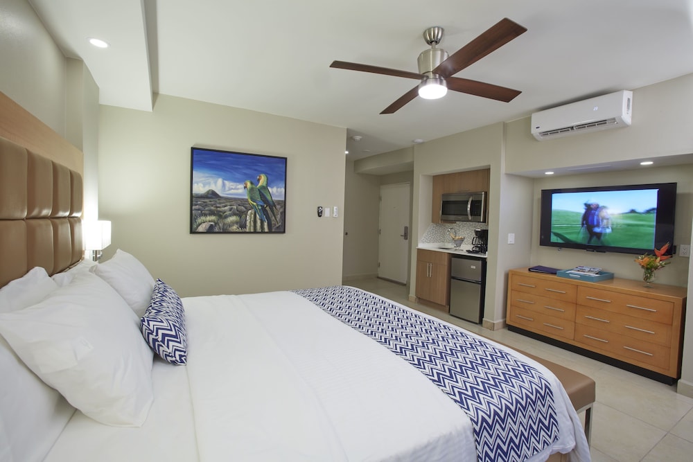 Divi Dutch Village Beach Resort — Hotel rooms in Oranjestad, Aruba