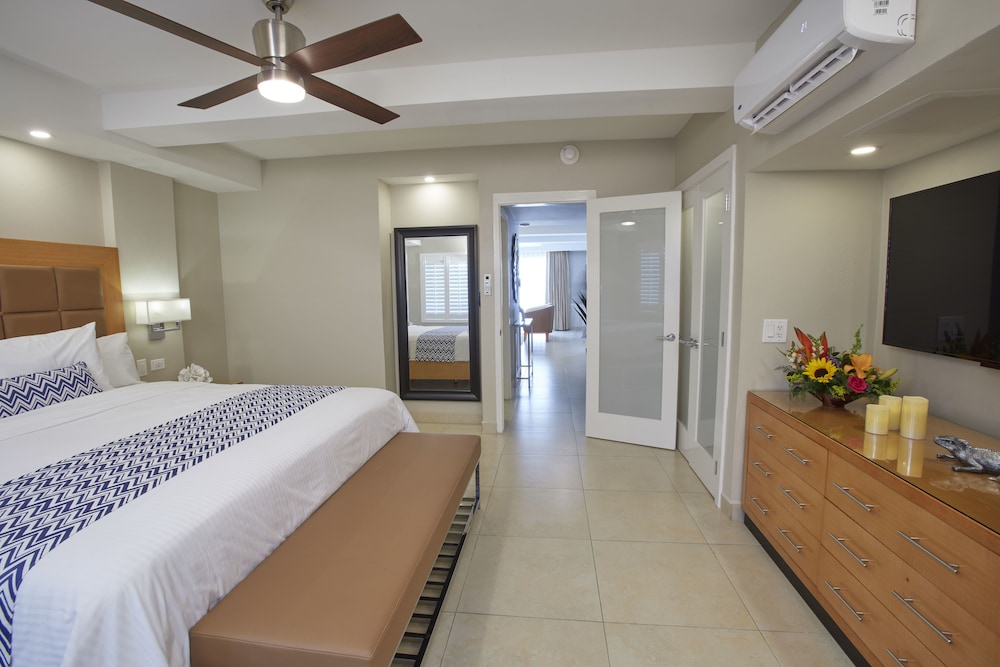 Divi Dutch Village Beach Resort — Hotel rooms in Oranjestad, Aruba