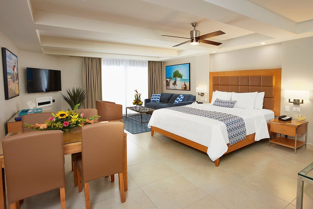 Divi Dutch Village Beach Resort — Hotel rooms in Oranjestad, Aruba