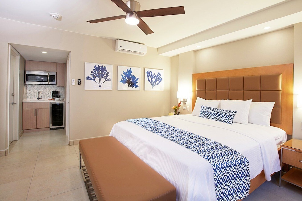 Divi Dutch Village Beach Resort — Hotel rooms in Oranjestad, Aruba