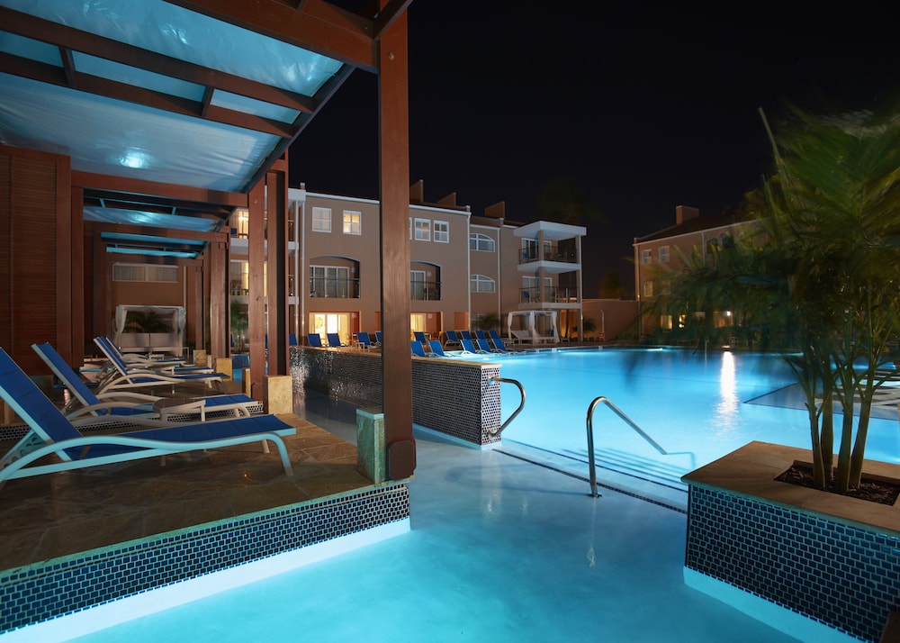 Divi Dutch Village Beach Resort — Swimming pool in Oranjestad, Aruba