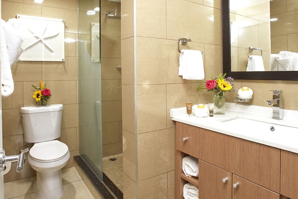 Divi Dutch Village Beach Resort — Hotel rooms in Oranjestad, Aruba