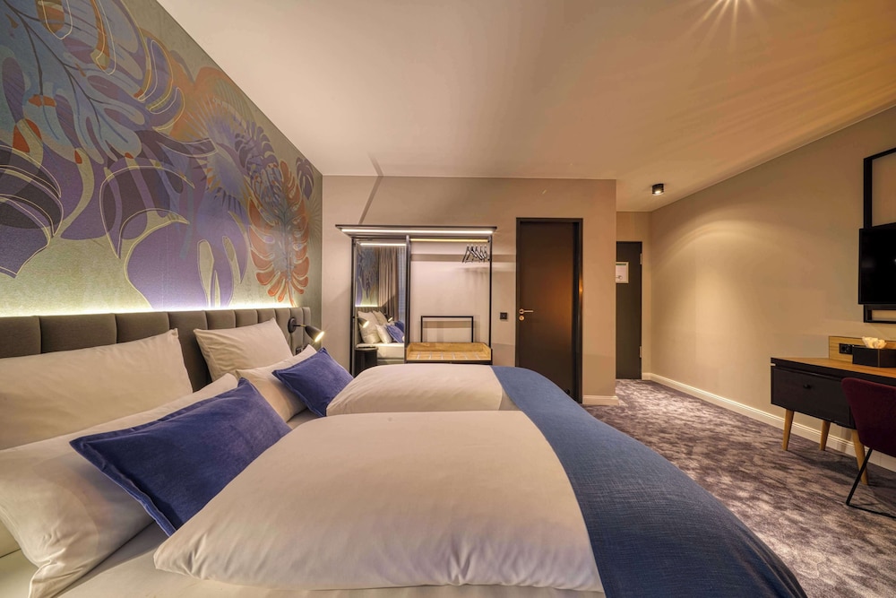 Sunday Hotel Bonn — Hotel rooms in Bonn, North Rhine-Westphalia