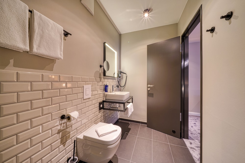 Sunday Hotel Bonn — Hotel rooms in Bonn, North Rhine-Westphalia