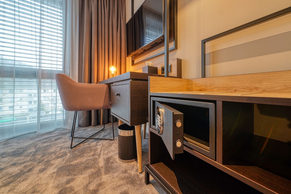 Sunday Hotel Bonn — Hotel rooms in Bonn, North Rhine-Westphalia