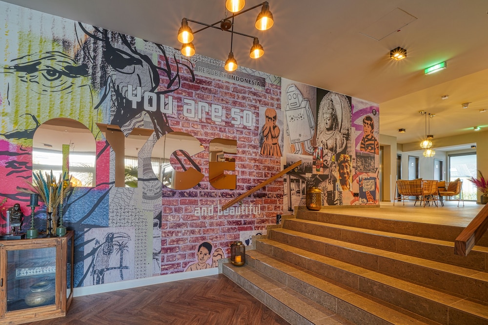 Sunday Hotel Bonn — Hotel building in Bonn, North Rhine-Westphalia