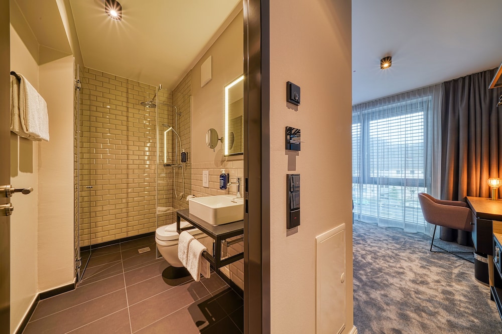 Sunday Hotel Bonn — Hotel rooms in Bonn, North Rhine-Westphalia