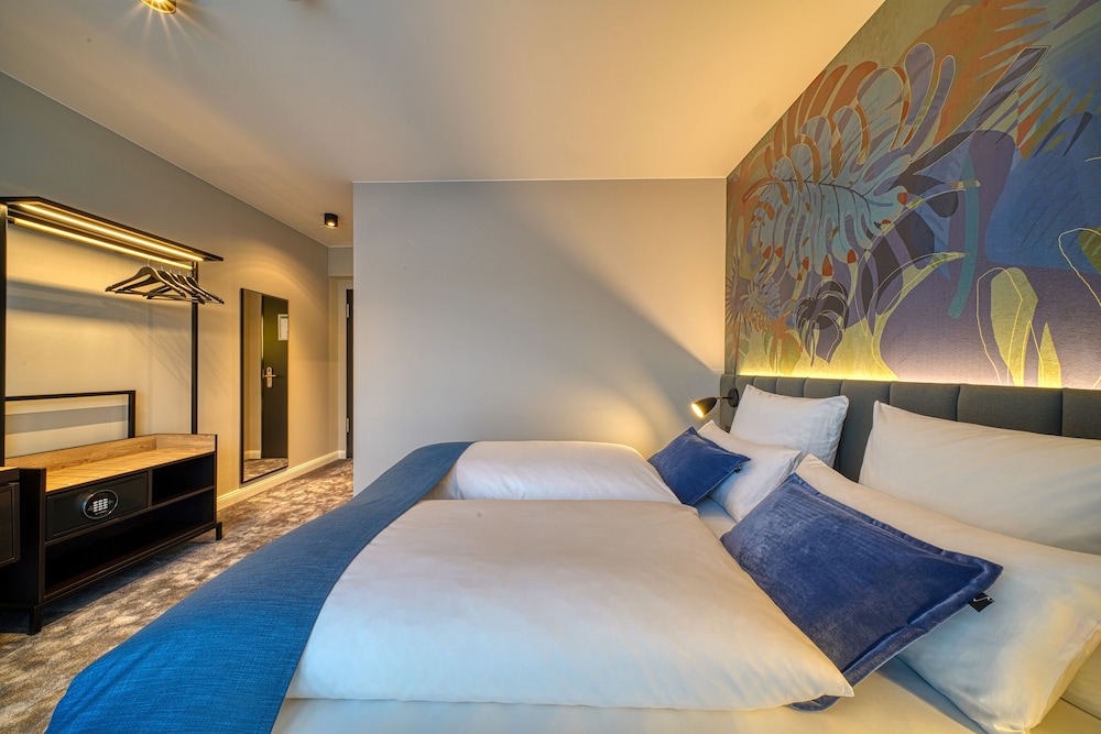 Sunday Hotel Bonn — Hotel rooms in Bonn, North Rhine-Westphalia