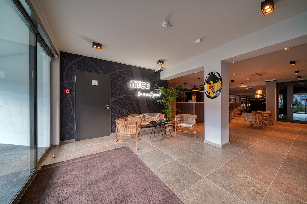 Sunday Hotel Bonn — Hotel building in Bonn, North Rhine-Westphalia