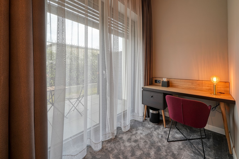 Sunday Hotel Bonn — Hotel rooms in Bonn, North Rhine-Westphalia