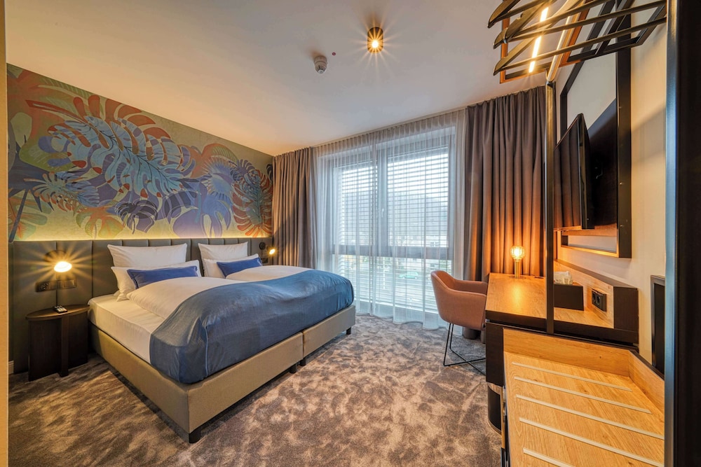 Sunday Hotel Bonn — Hotel rooms in Bonn, North Rhine-Westphalia