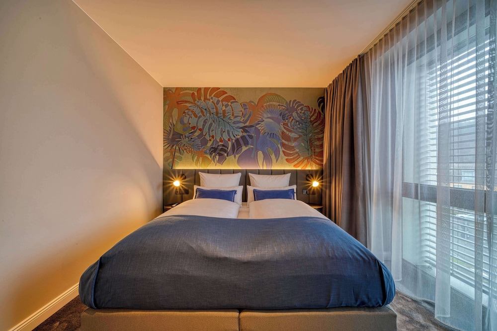 Sunday Hotel Bonn — Hotel rooms in Bonn, North Rhine-Westphalia