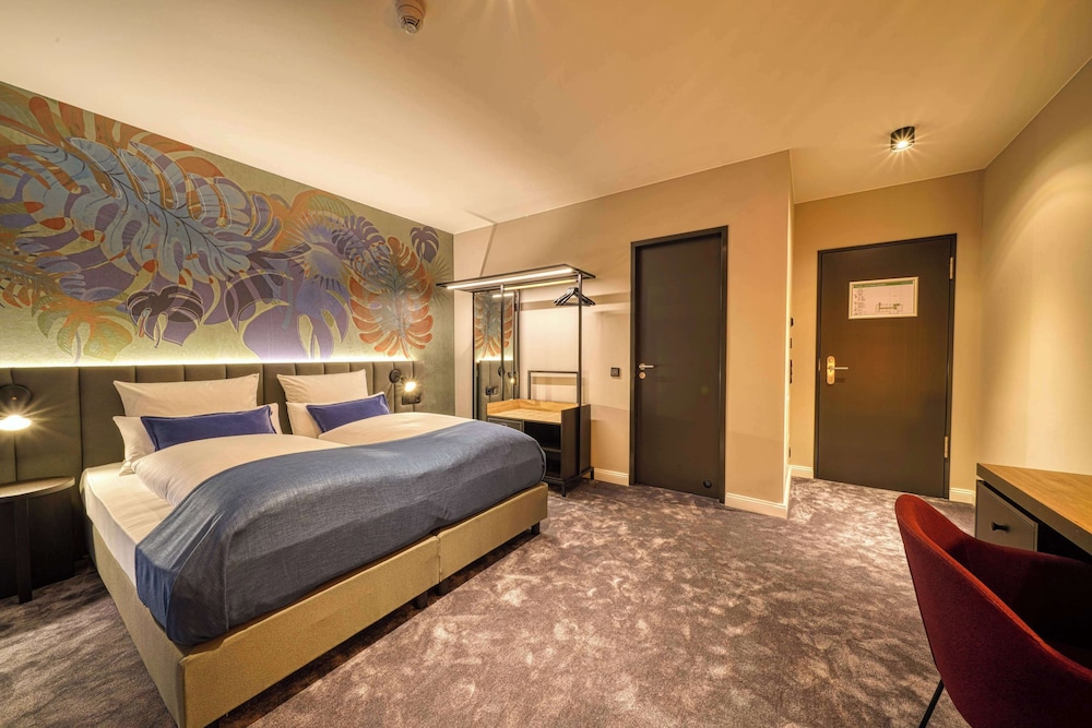 Sunday Hotel Bonn — Hotel rooms in Bonn, North Rhine-Westphalia