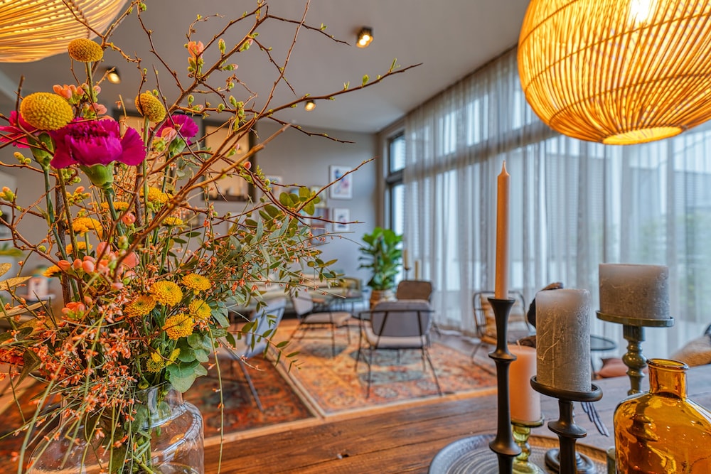 Sunday Hotel Bonn — Restaurant & bars in Bonn, North Rhine-Westphalia