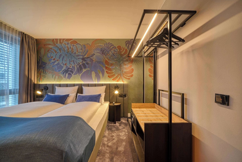 Sunday Hotel Bonn — Hotel rooms in Bonn, North Rhine-Westphalia