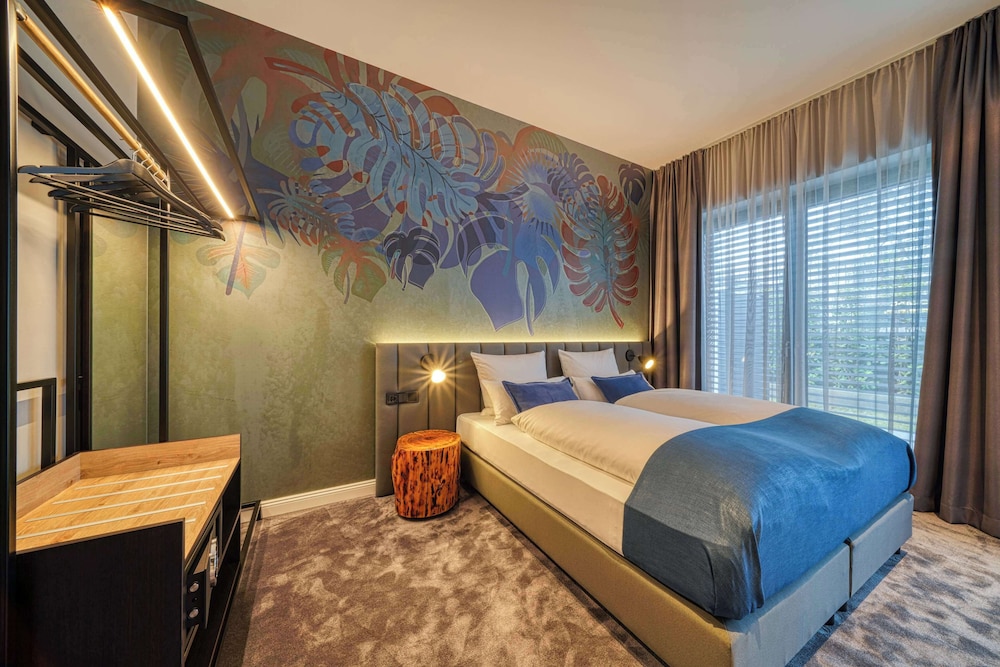 Sunday Hotel Bonn — Hotel rooms in Bonn, North Rhine-Westphalia