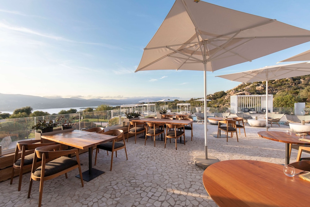 Sulia House Porto Rotondo, Curio Collection by Hilton — Restaurant & bars in Olbia, Sardinia