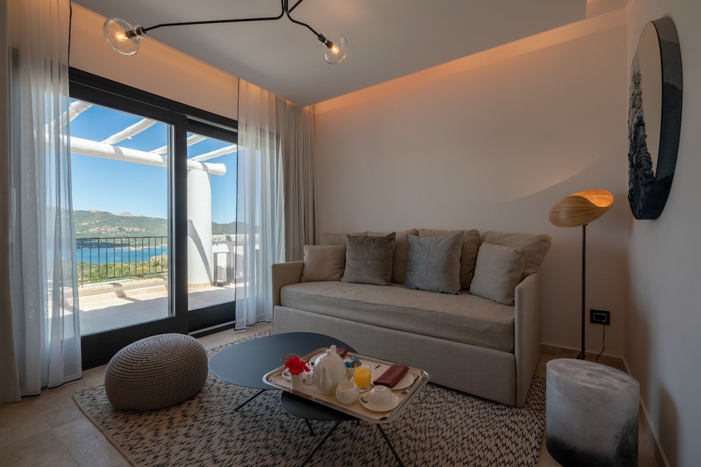 Sulia House Porto Rotondo, Curio Collection by Hilton — Hotel rooms in Olbia, Sardinia