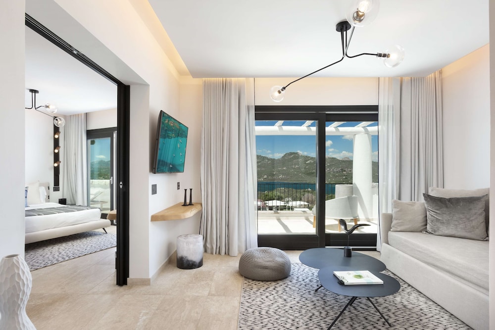 Sulia House Porto Rotondo, Curio Collection by Hilton — Hotel rooms in Olbia, Sardinia