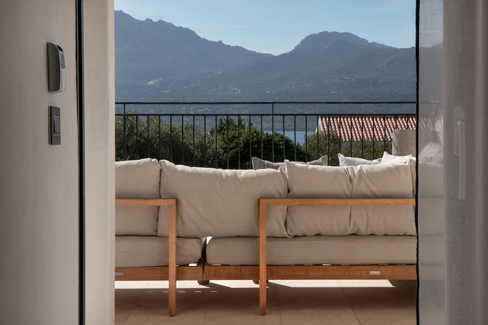 Sulia House Porto Rotondo, Curio Collection by Hilton — Hotel rooms in Olbia, Sardinia