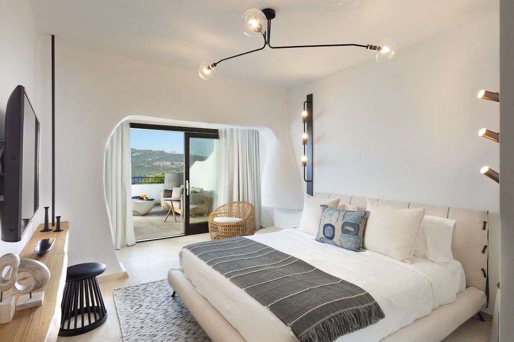 Sulia House Porto Rotondo, Curio Collection by Hilton — Hotel rooms in Olbia, Sardinia