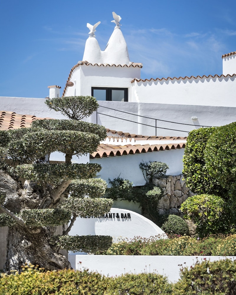 Sulia House Porto Rotondo, Curio Collection by Hilton — Restaurant & bars in Olbia, Sardinia