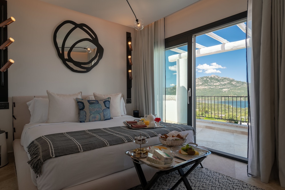 Sulia House Porto Rotondo, Curio Collection by Hilton — Hotel rooms in Olbia, Sardinia
