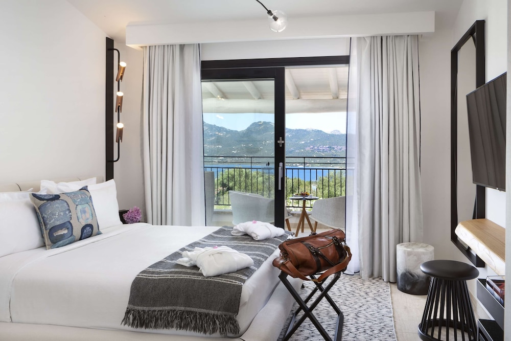 Sulia House Porto Rotondo, Curio Collection by Hilton — Hotel rooms in Olbia, Sardinia
