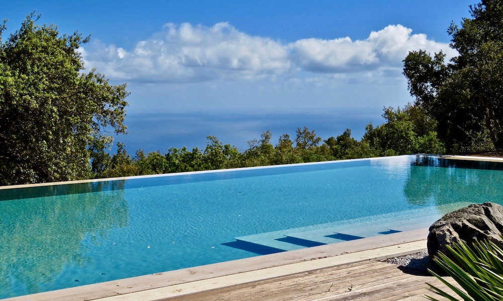 Vallegrande Nature Resorts