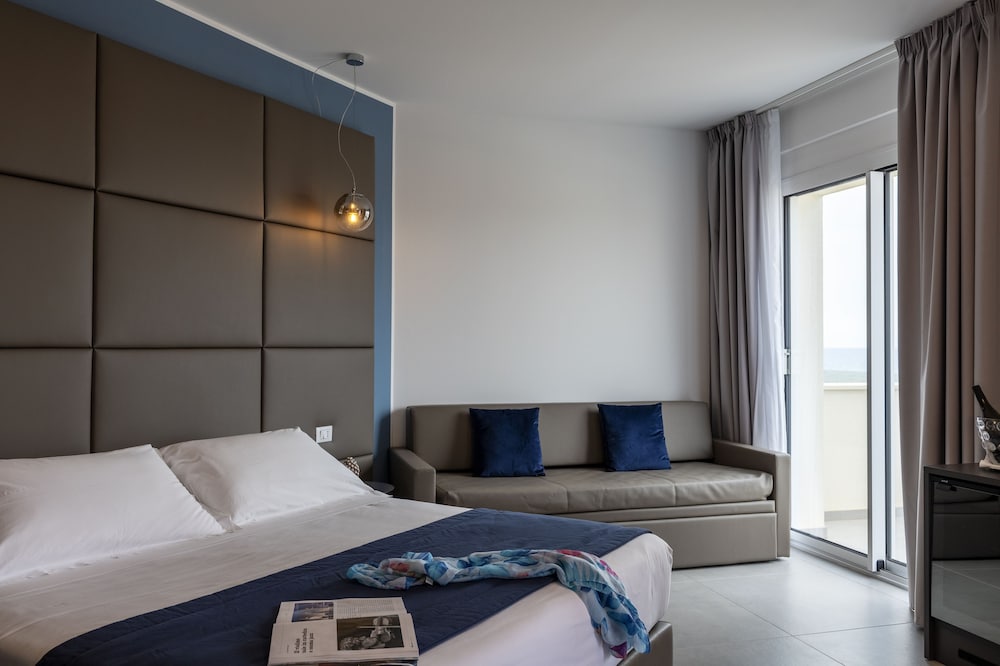 Resort La battigia Beach And Spa — Hotel rooms in Alcamo, Sicily
