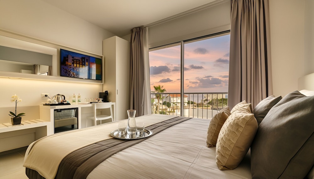 Resort La battigia Beach And Spa — Hotel rooms in Alcamo, Sicily