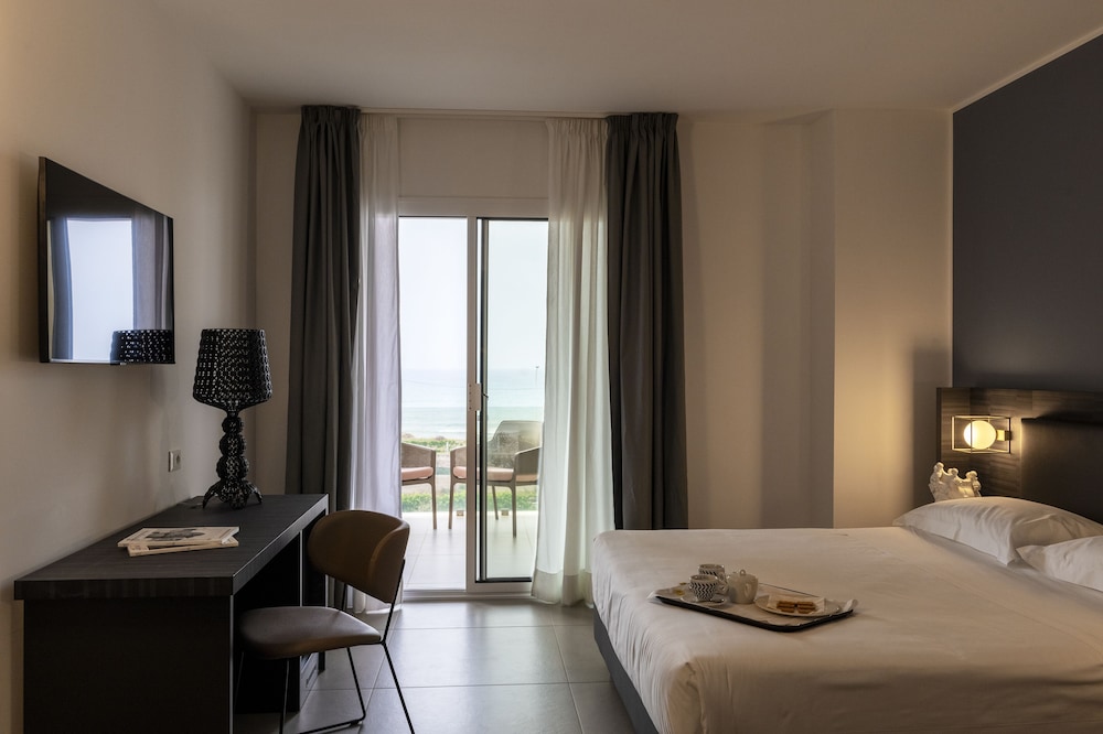 Resort La battigia Beach And Spa — Hotel rooms in Alcamo, Sicily