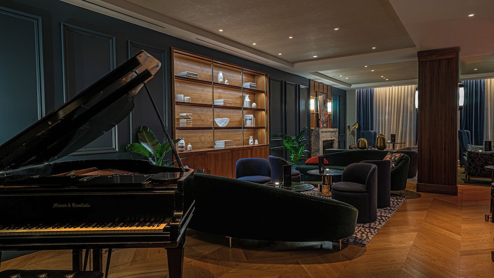 The Wallace — Restaurant & bars in New York City, New York State